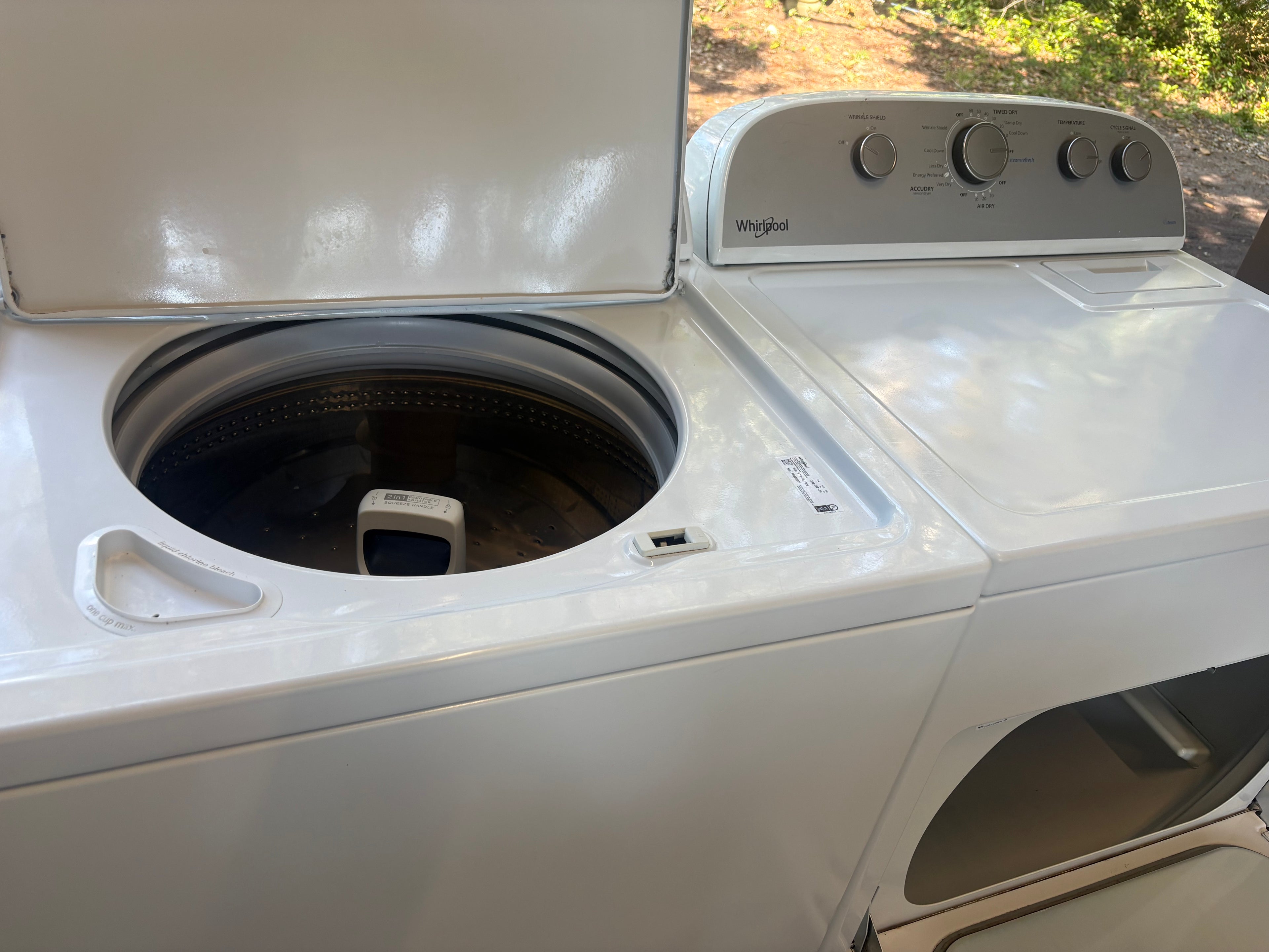 Matching Whirlpool Washer and Dryer Set