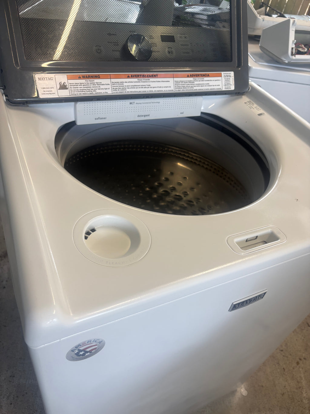 Maytag Large capacity Washer